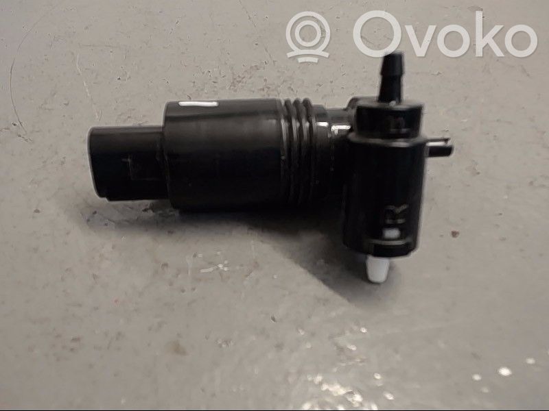 Pompa spryskiwacza szyby przedniej / czołowej   K05179153AC,1501071N,05152075AC