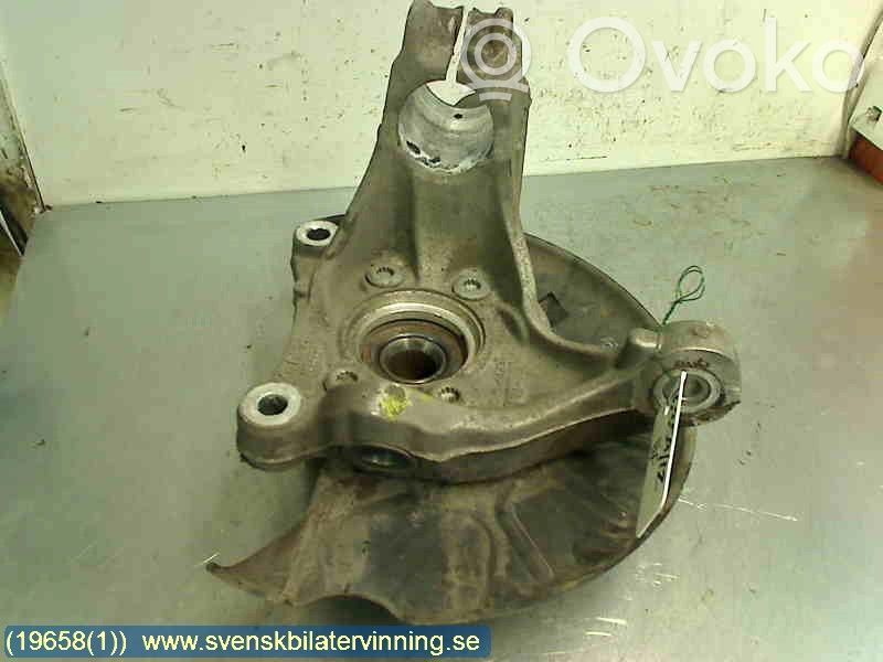 Volkswagen PASSAT B7 Fuso a snodo con mozzo ruota anteriore 