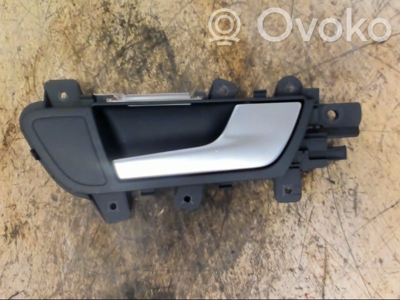 Manecilla interna puerta delantera   8K0837020E,8K0837020E