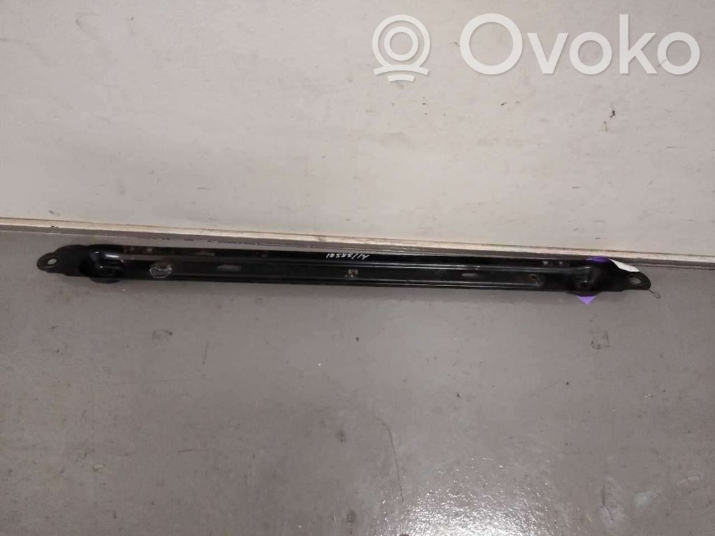 Citroen C4 II Halterung Schlossträger Frontträger Frontmaske 