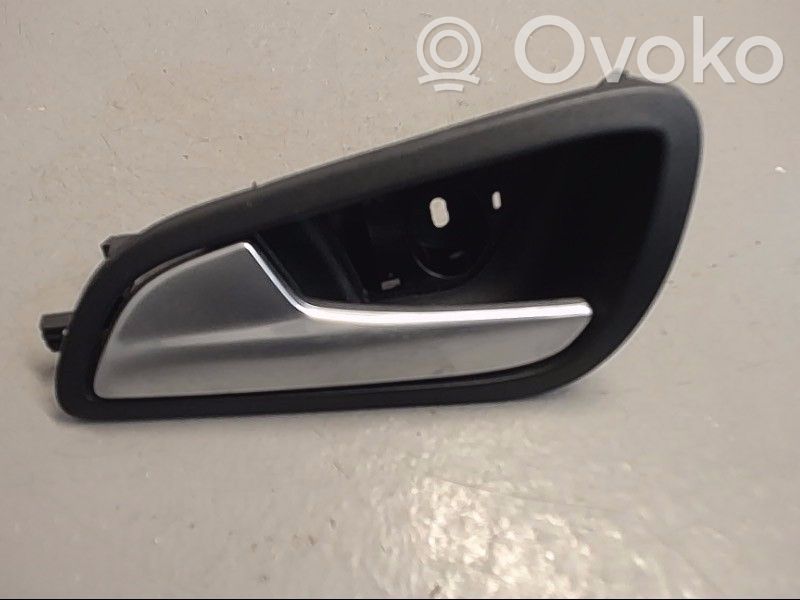 Ford Focus Front door interior handle 