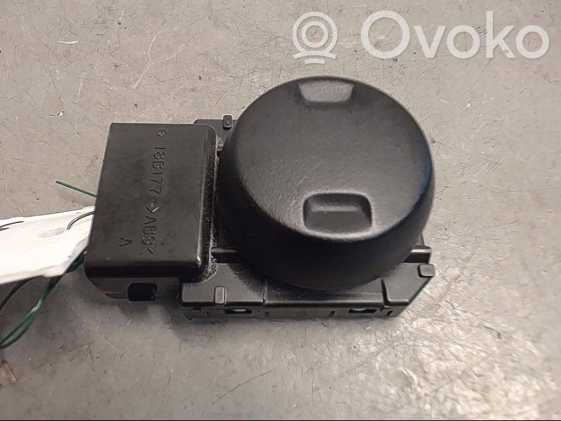 Interruptor de control del asiento   8492060090C0