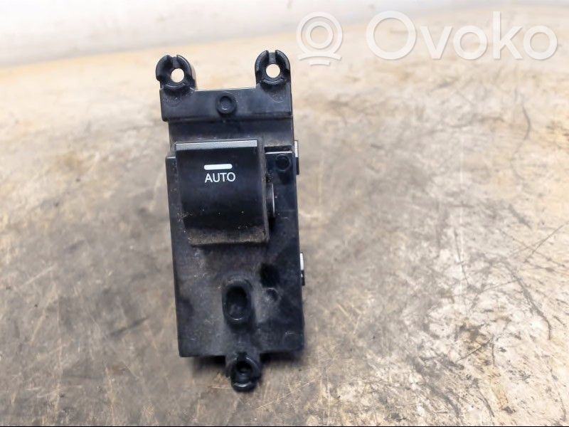 Hyundai i40 Interruptor del elevalunas eléctrico 