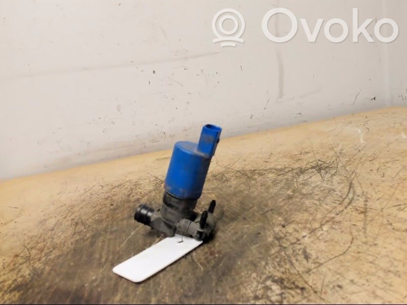 Volvo V60 Headlight washer pump 