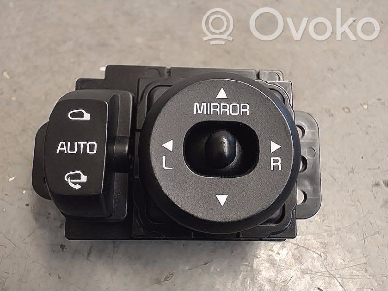 KIA Ceed Wing mirror switch 