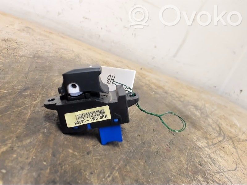 KIA Rio Electric window control switch 
