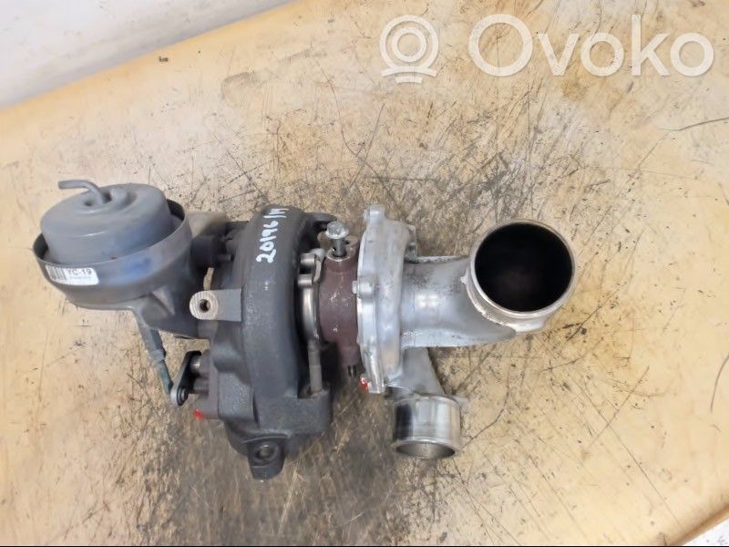 Toyota RAV 4 (XA40) Turbo 