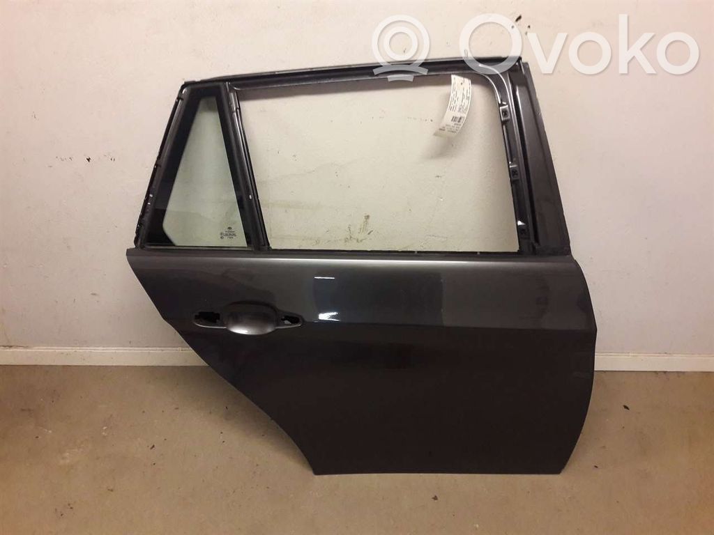 Aizmugurējās durvis   41007203676