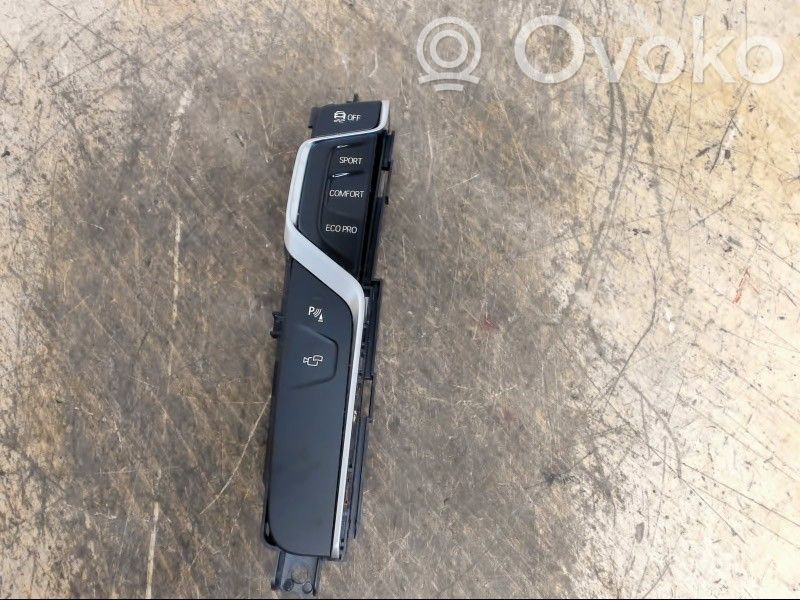 BMW 5 G30 G31 G38 Przycisk kontroli trakcji ASR 