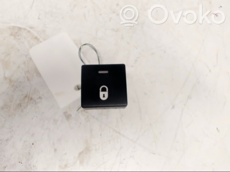 Central locking switch button   6490E1,96582880XT