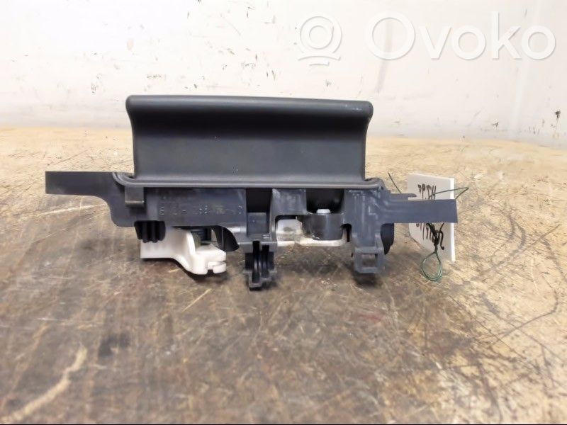 Manecilla interna puerta delantera   BK21V266A62AD,2175537,BK21V266A62AC