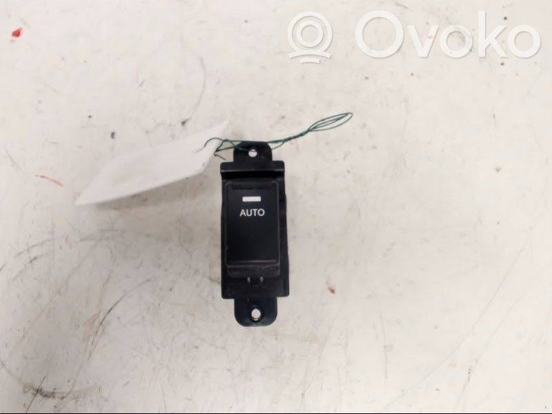 Interruptor del elevalunas eléctrico   935832P200
