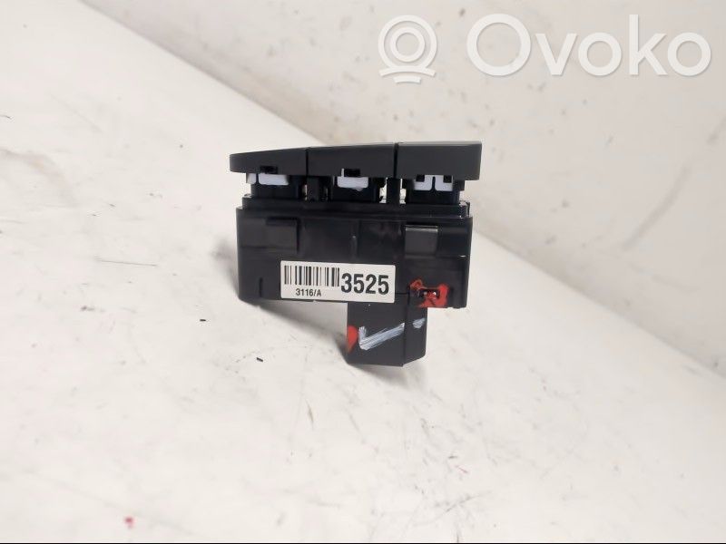 Parking (PDC) sensor switch   95103525,3525