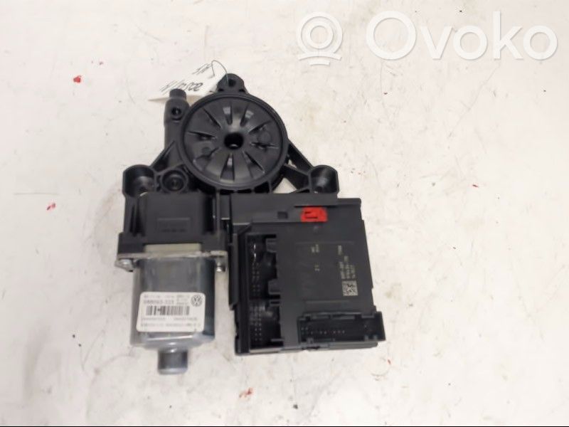 Volkswagen PASSAT B7 Silnik regulatora szyby drzwi przednich 