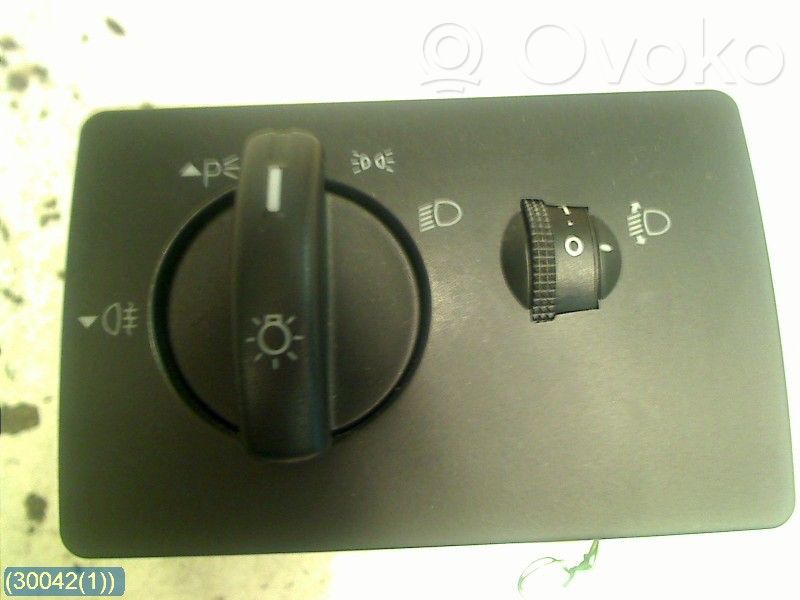 Ford Focus Light switch 