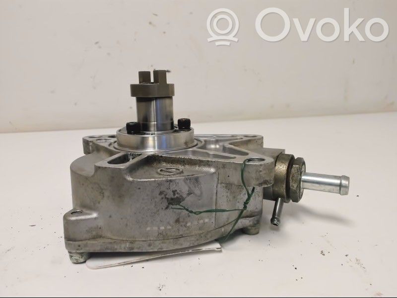 Isuzu D-Max Vacuum pump 
