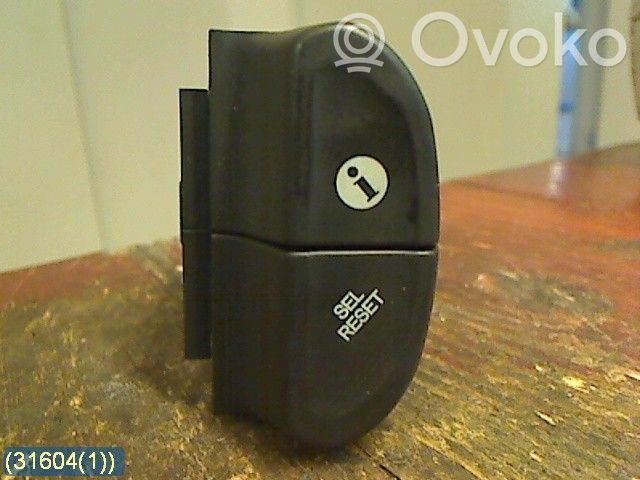 Other switches/knobs/shifts   E06158