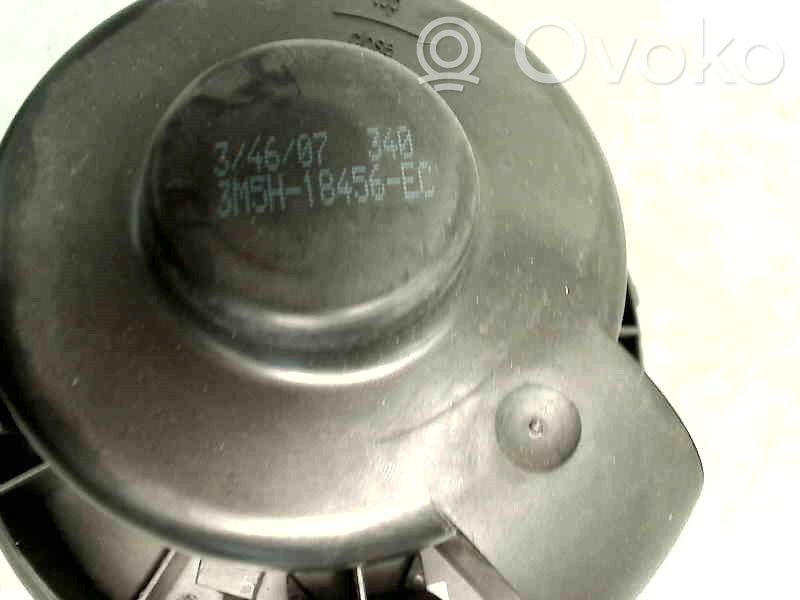 Ford Focus Mazā radiatora ventilators 