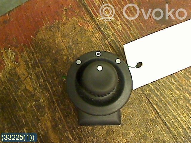 Renault Clio II Wing mirror switch 