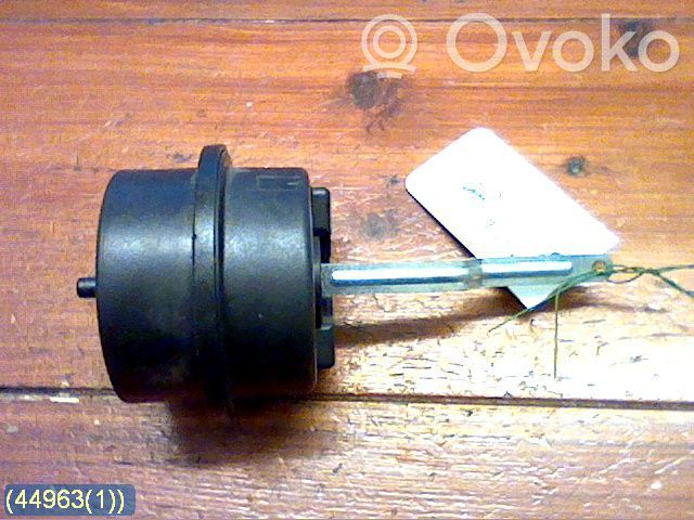 Actuator/motor clapetă debit aer A/C   VAKUUMSTYRD
