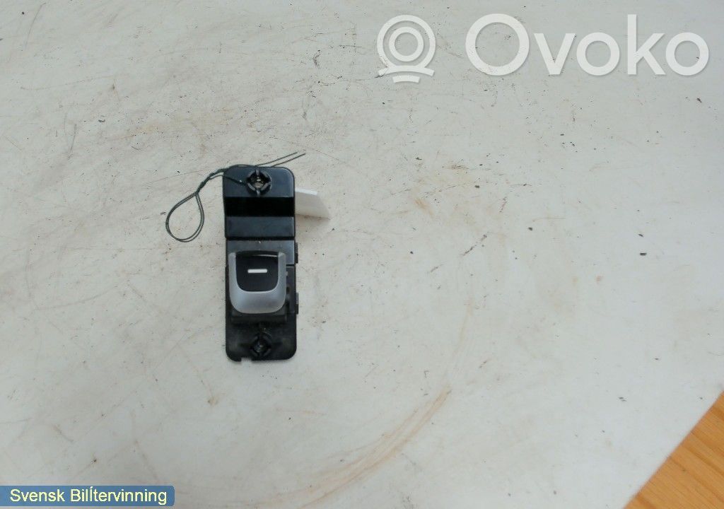 Electric window control switch   93590G5900