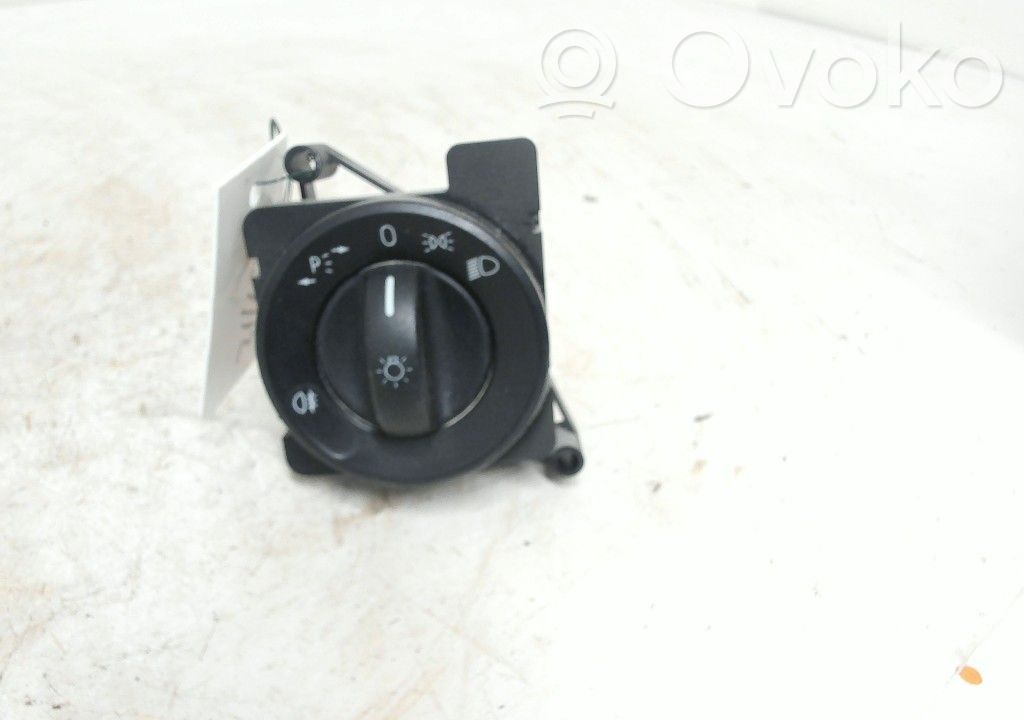 Volkswagen Crafter Light switch 
