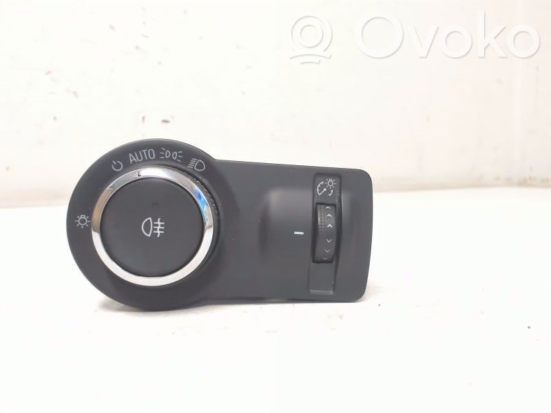 Light switch   22901647,321829,22901647