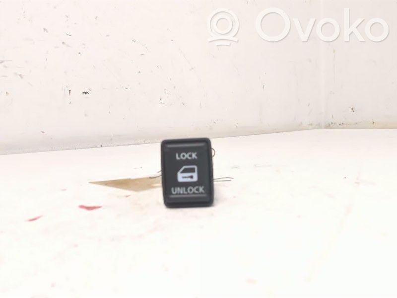 Nissan NP300 Central locking switch button 