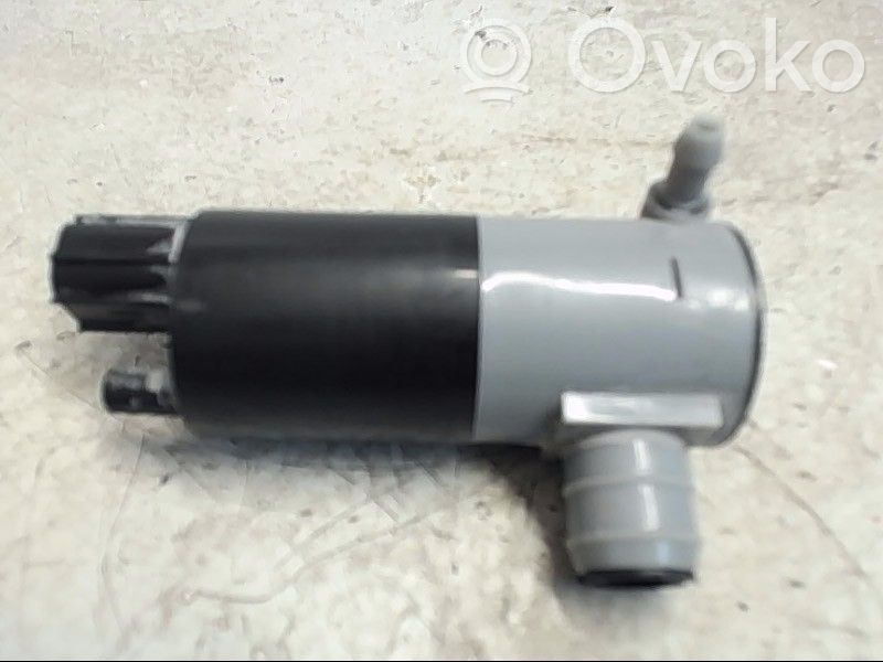 Ford Ranger Windscreen/windshield washer pump 