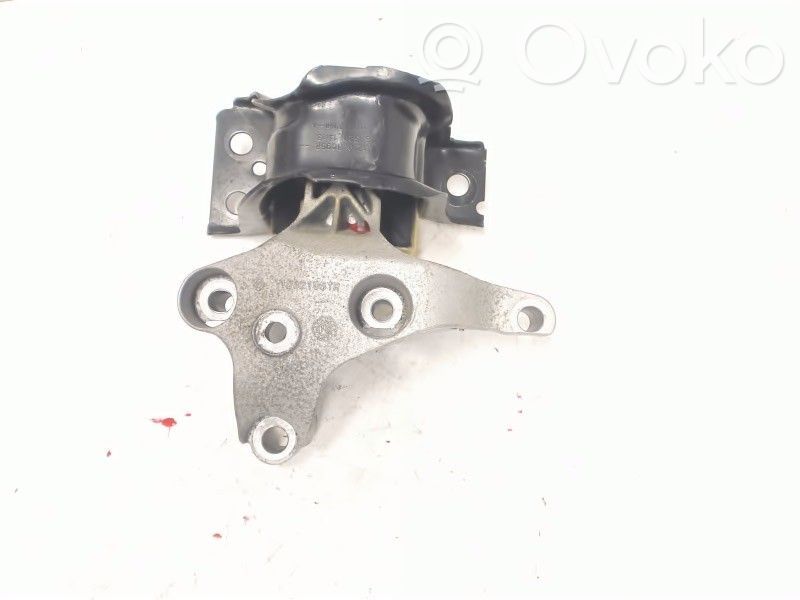 Engine mounting bracket   112107399R,112107399R
