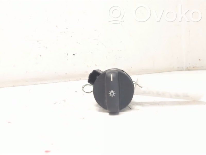 Light switch   61318363683,549391011,61318363683
