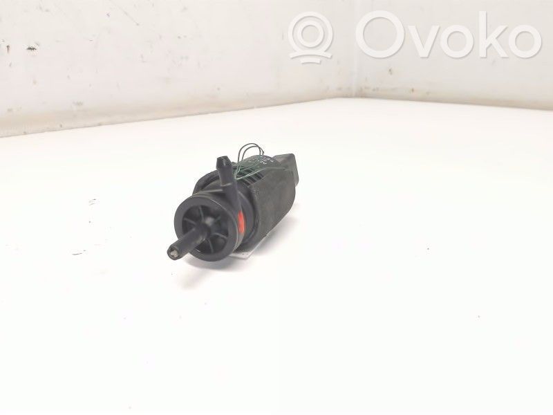 BMW 3 E46 Windscreen/windshield washer pump 