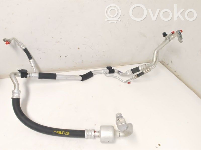 KIA Stonic Ilmastointilaitteen putki (A/C) 
