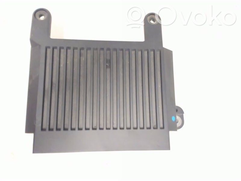 Volvo V70 Garso stiprintuvas 
