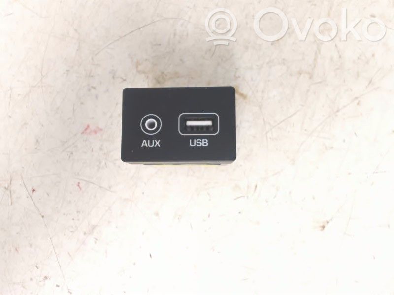 Enchufe conector USB   96120D3600