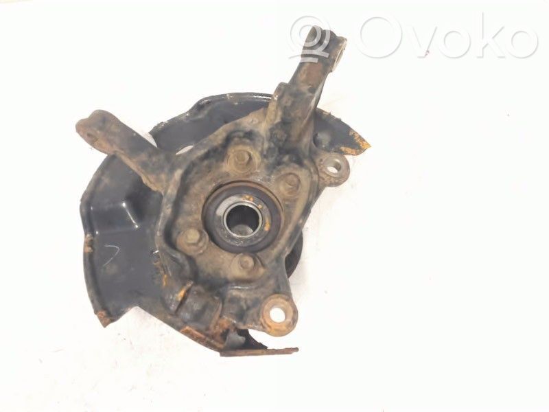 Achsschenkel vorne   D10E33031