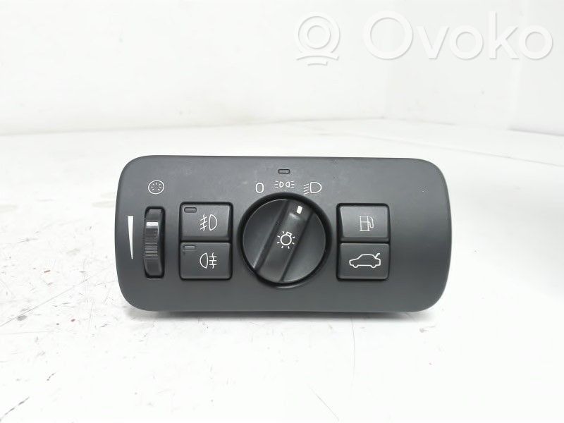 Light switch   31443850,4066322,30739414