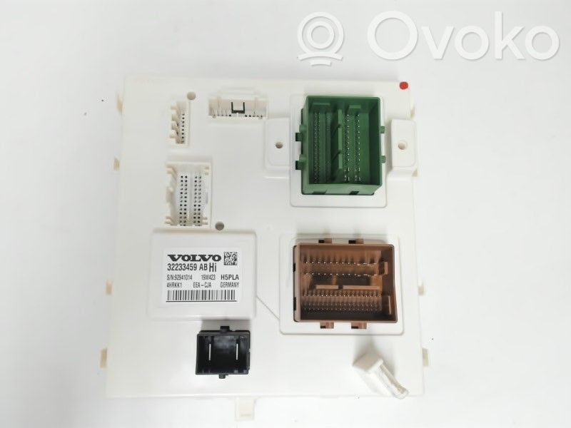 Volvo V60 Fuse module 