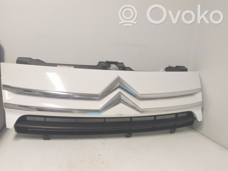 Citroen Jumpy Front bumper lower grill 