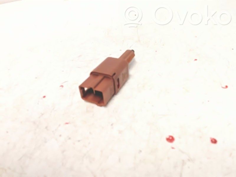 Kupplungsschalter   253003RA0A