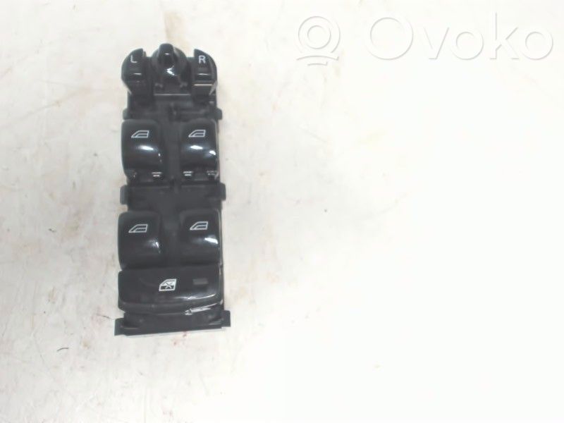 Volvo S90, V90 Przyciski szyb