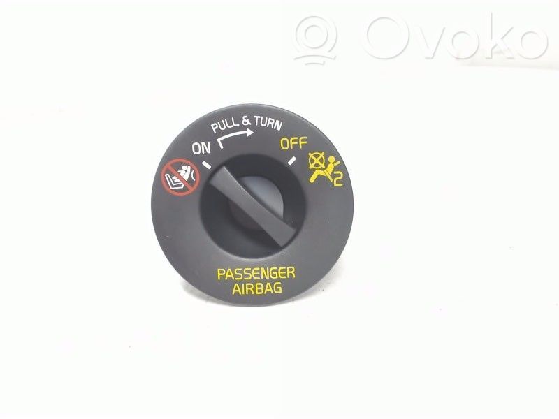 Comutator pornit/oprit airbag pasager   31674767,8888767986,31674767