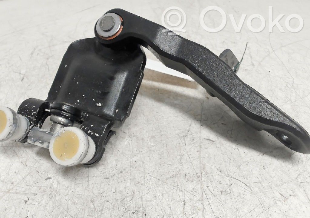Sliding door upper roller guide/hinge   2597957