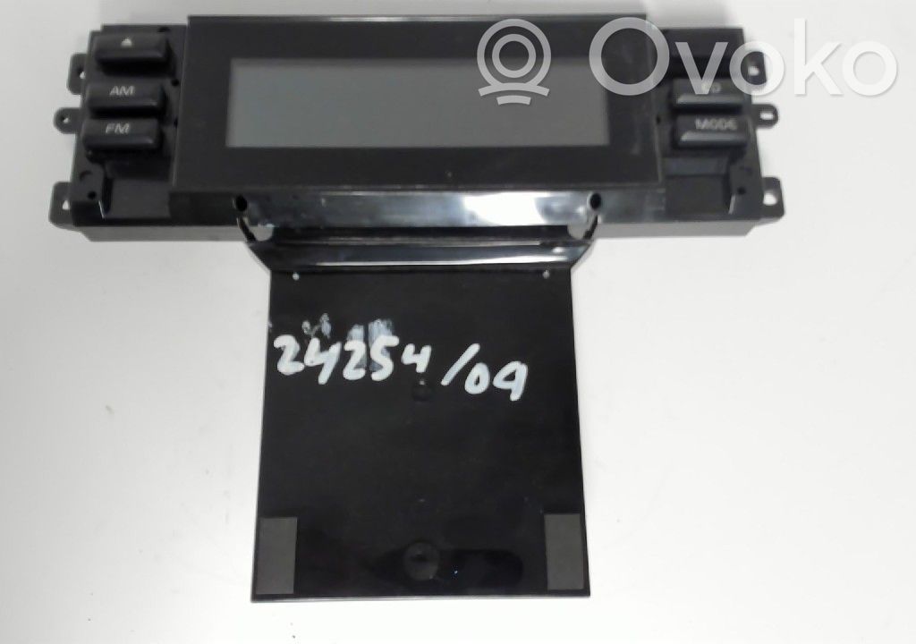 Panel / Radioodtwarzacz CD/DVD/GPS   36001867,MD304100141,31268924