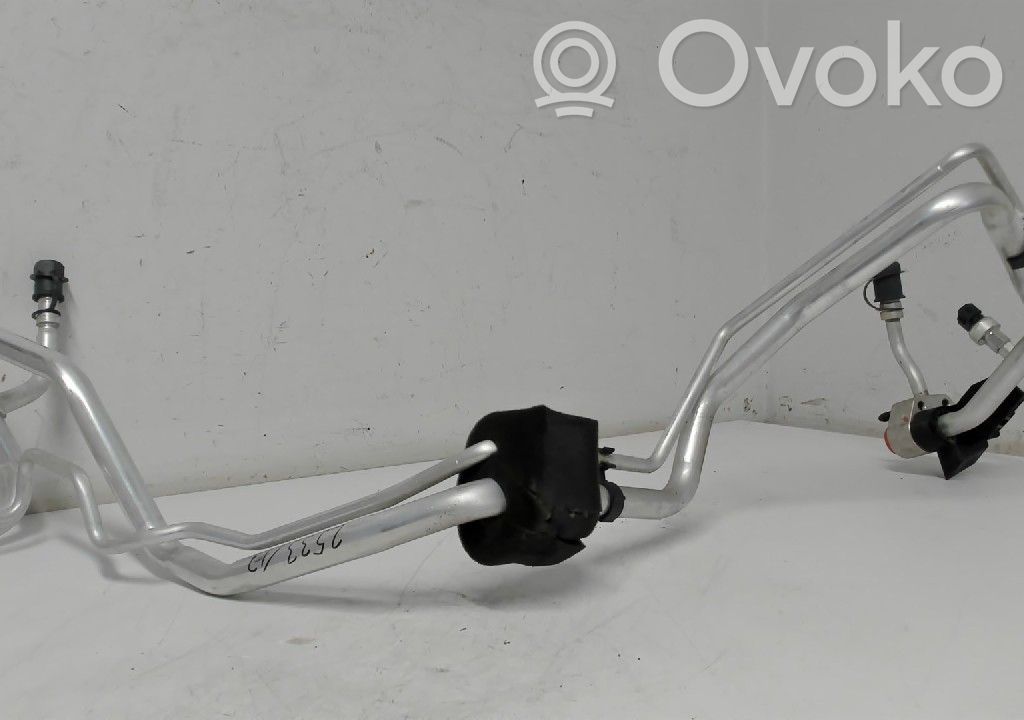 Volvo V60 Ilmastointilaitteen putki (A/C) 