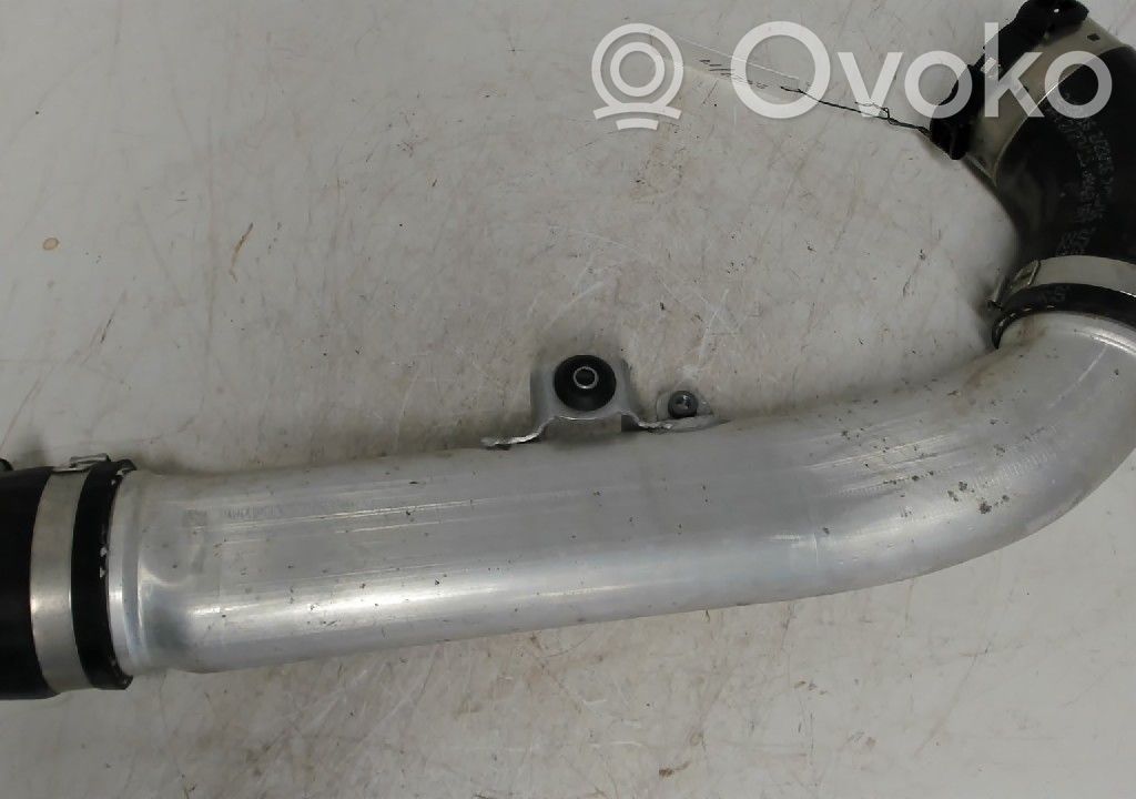 Mercedes-Benz C W205 Furtun/conductă intercooler 