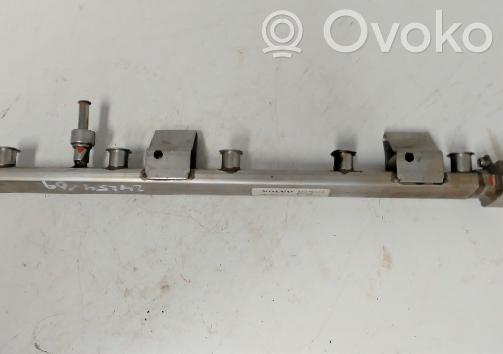 Volvo V70 Polttoainepääputki 