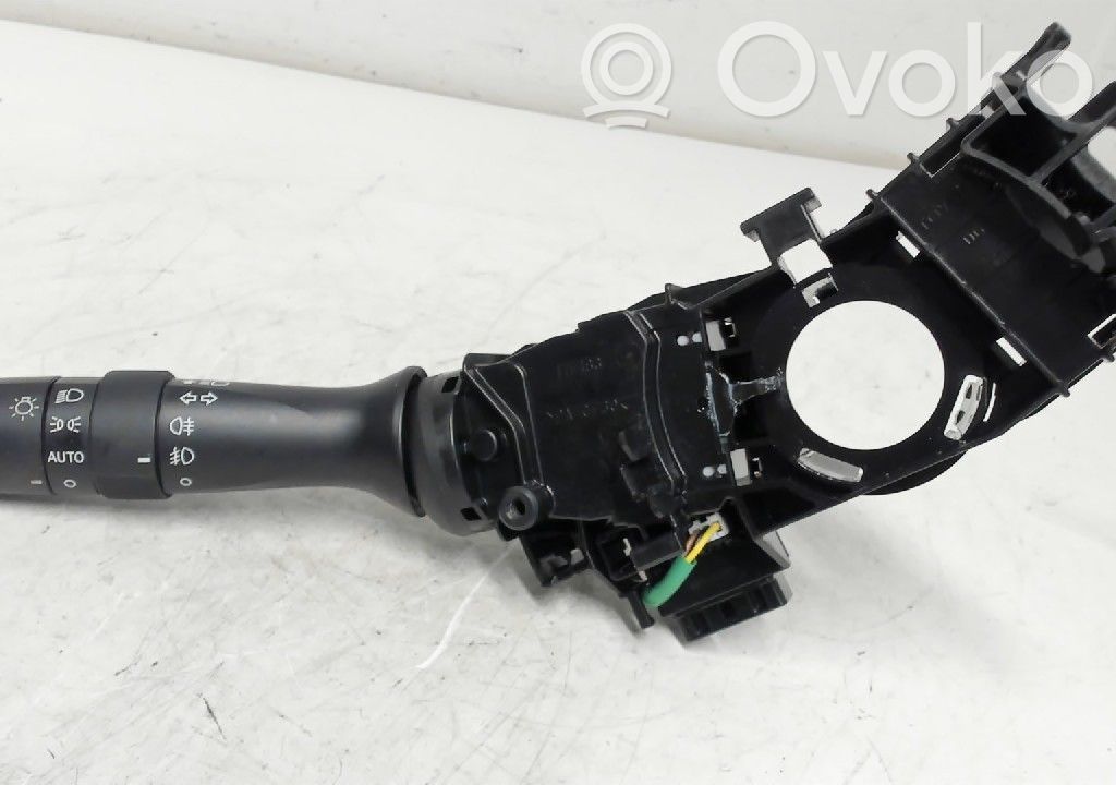 Subaru Outback (BS) Leva indicatori 