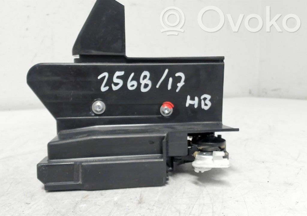Takaoven lukko   825022281R