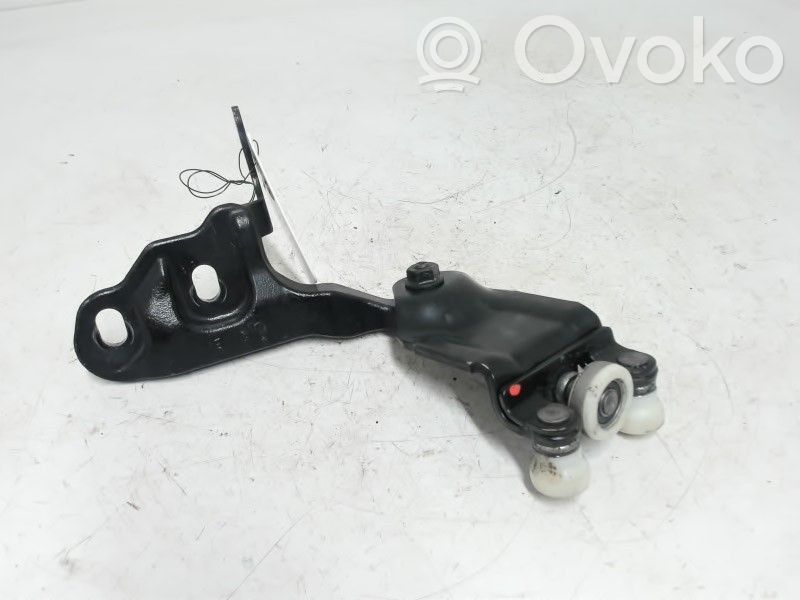 Sliding door upper roller guide/hinge   2597957